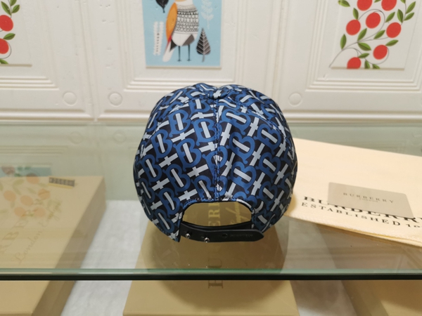 ブランド帽子側面デザイン